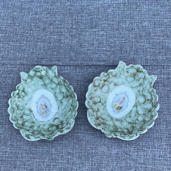 Pair of Antique Trinket Leaf Dishes French Rococo Courting Couple Louis Marie - Picture 11 of 11